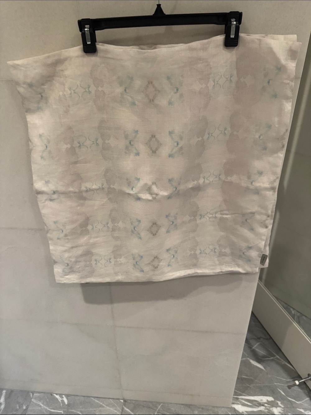 Eskayel heavy weight linen euro in Icelandic mist sea green pattern. 24”x24”